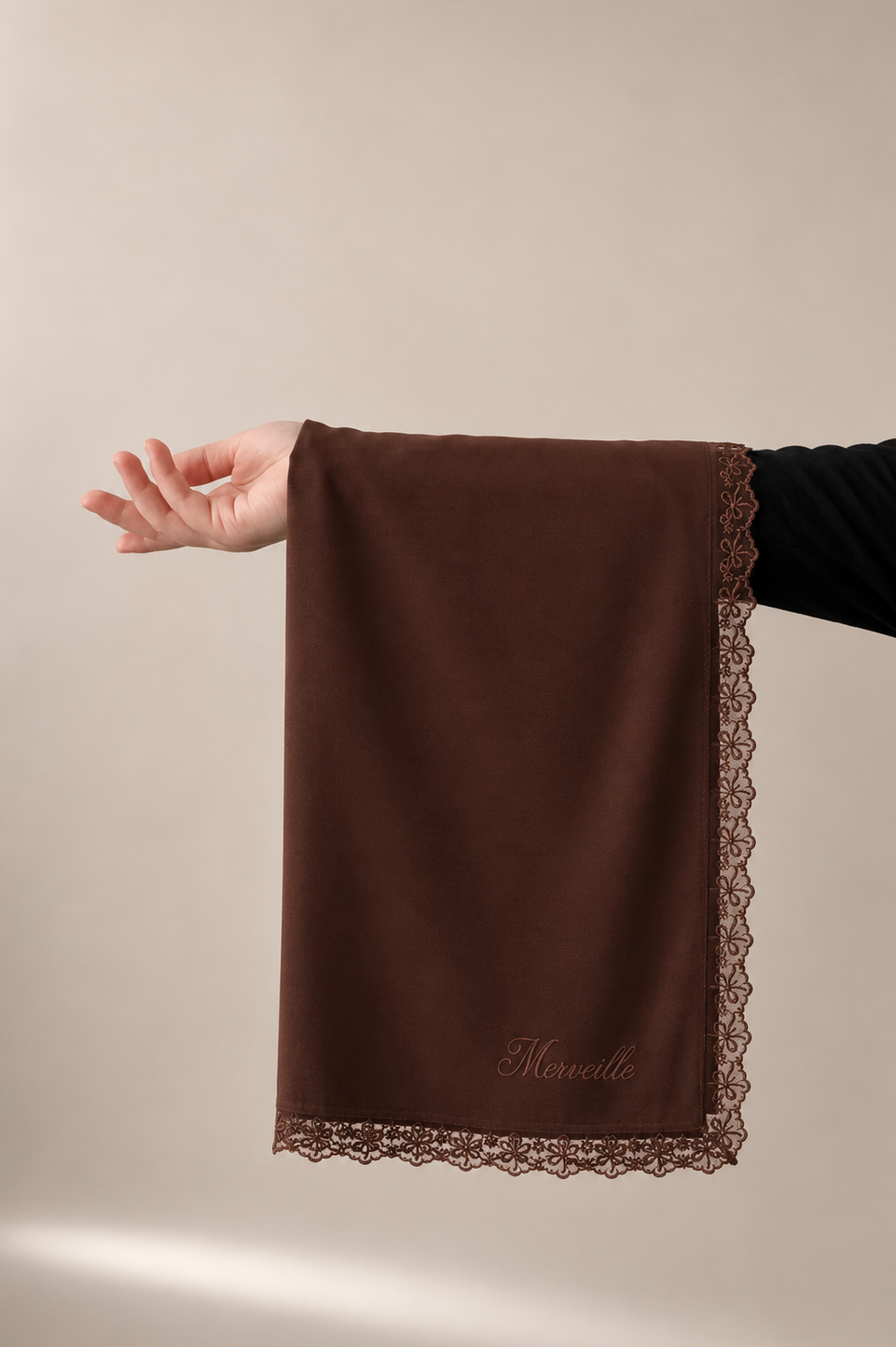 LE CARRÉ MARRON FONCÉ